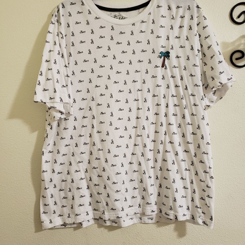 Eighty Eight shirt Men Top size XL